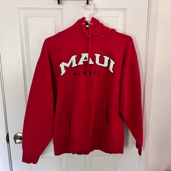 Sweaters - Maui tourist hoodie